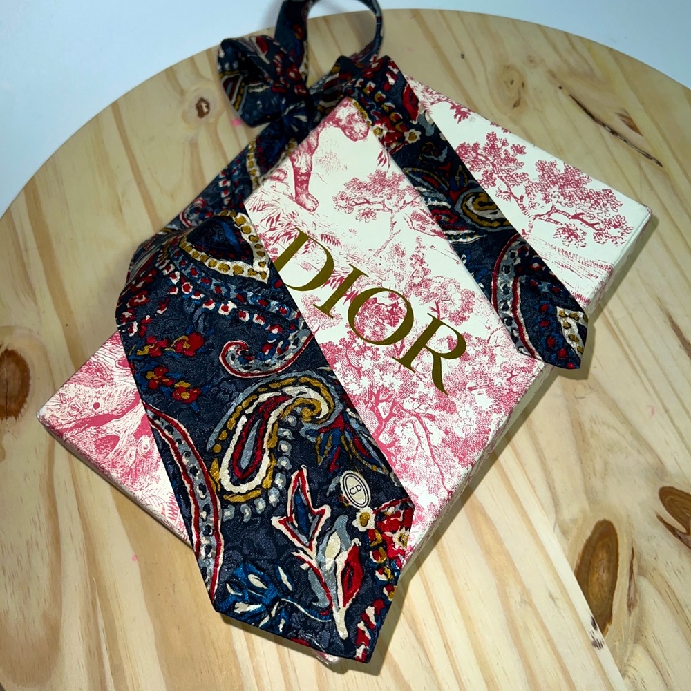 Christian DIOR VINTAGE Tie! - Picture 2 of 8